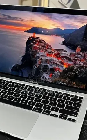 New Laptop Apple MacBook Air 2020 M1 16GB Apple M1 SSD 512GB