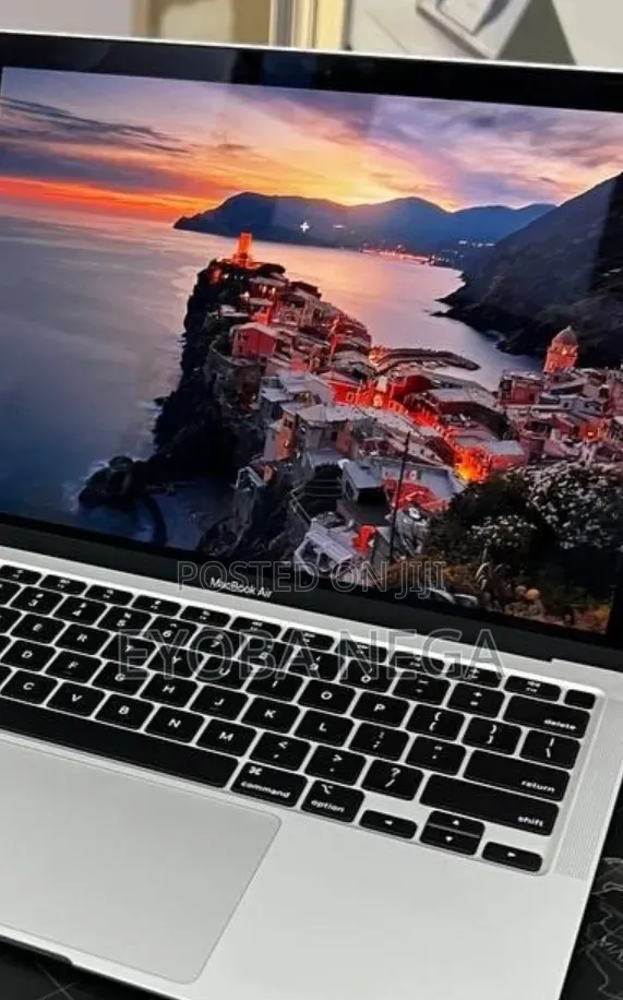 New Laptop Apple MacBook Air 2020 M1 16GB Apple M1 SSD 512GB