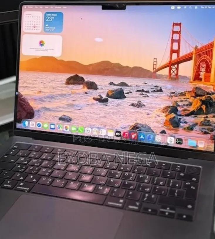 New Laptop Apple MacBook Pro 2025 M5 16GB Apple M5 Pro SSD 512GB