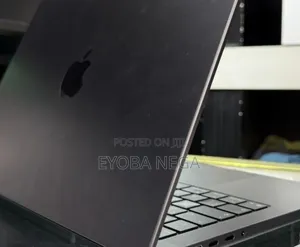 New Laptop Apple MacBook Pro 2025 M5 16GB Apple M5 Pro SSD 512GB
