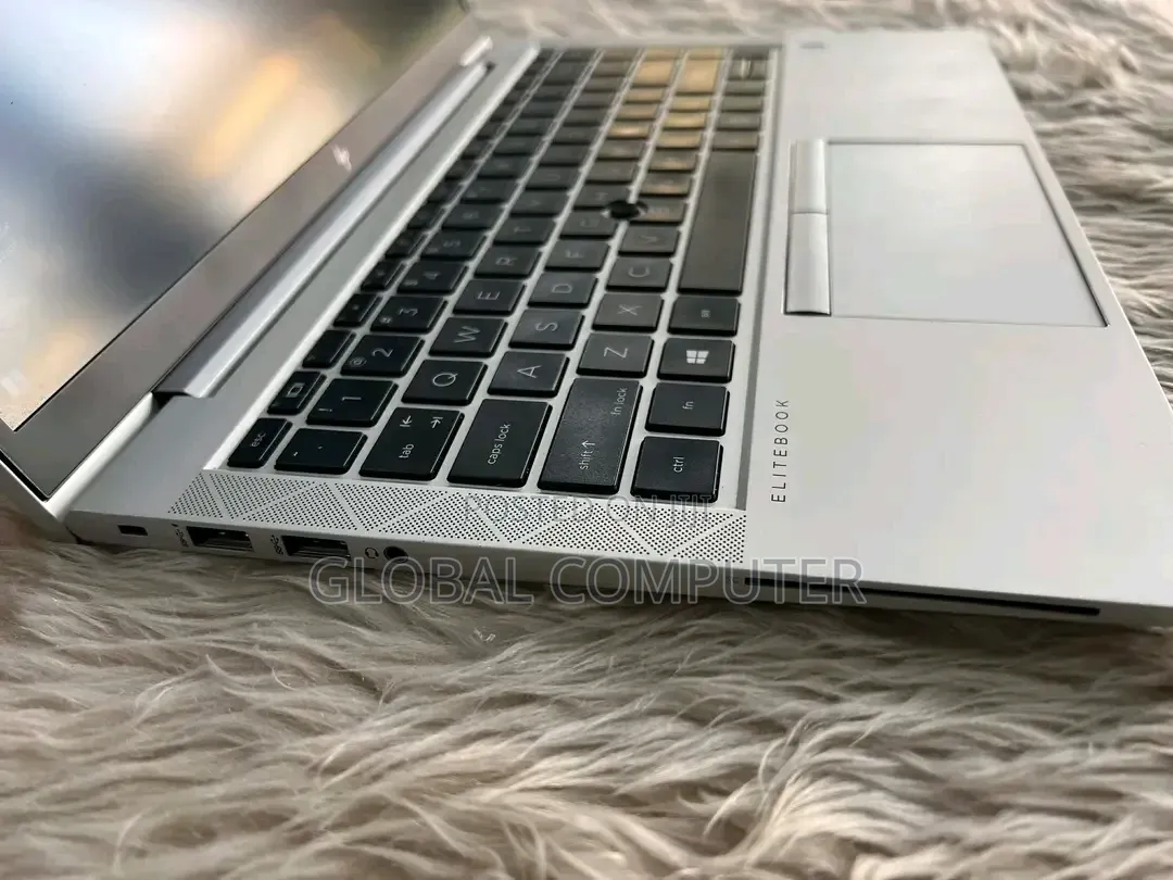 New Laptop HP EliteBook 840 G7 16GB Intel Core i7 SSD 512GB