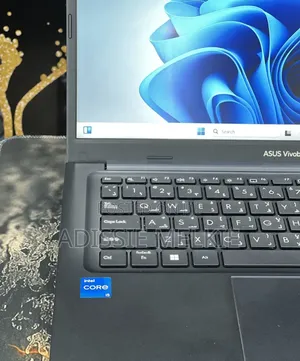 New Laptop Asus Vivobook 14 8GB Intel Core i5 SSD 512GB