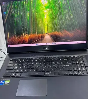 New MSI Stealth 17 Studio A13VI-012US 16GB Intel Core i7 SSD 512GB