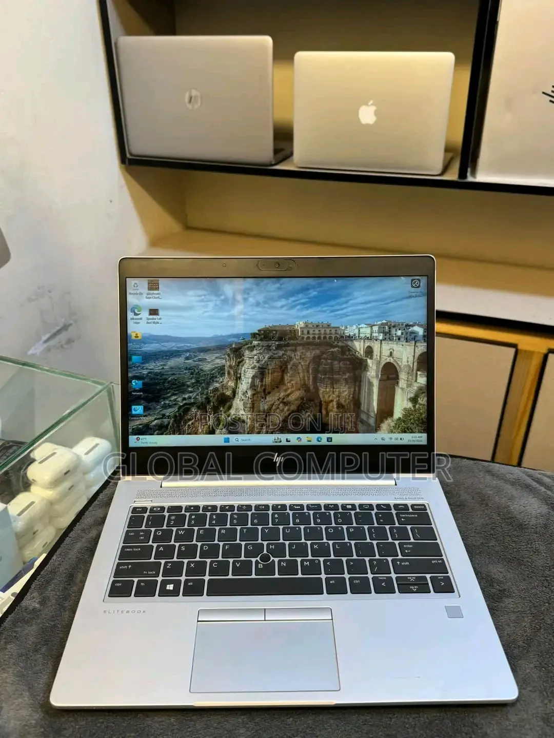 New Laptop HP EliteBook 840 G5 16GB Intel Core i5 SSD 512GB