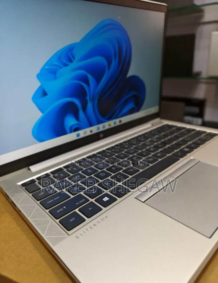 New Laptop HP EliteBook 840 16GB Intel Core i7 SSD 512GB