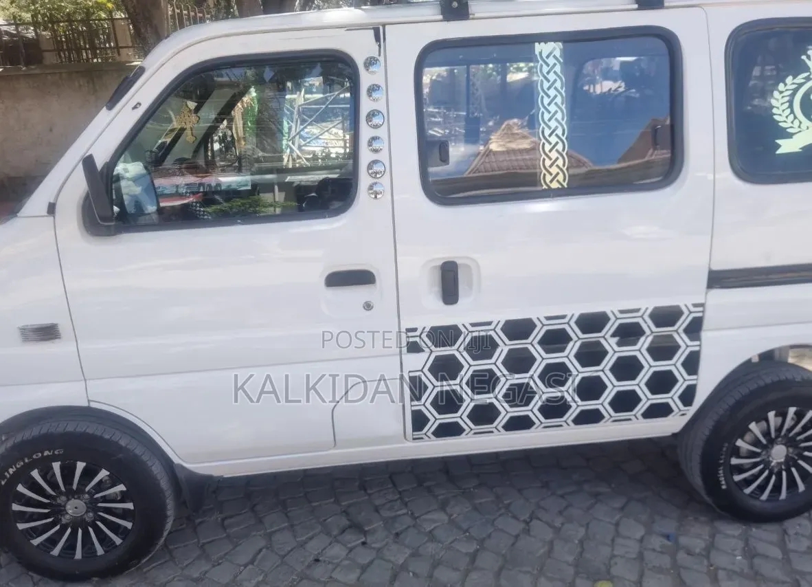 New Suzuki Eeco 2025 Silver