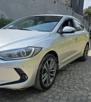 Hyundai Avante 2016 Silver