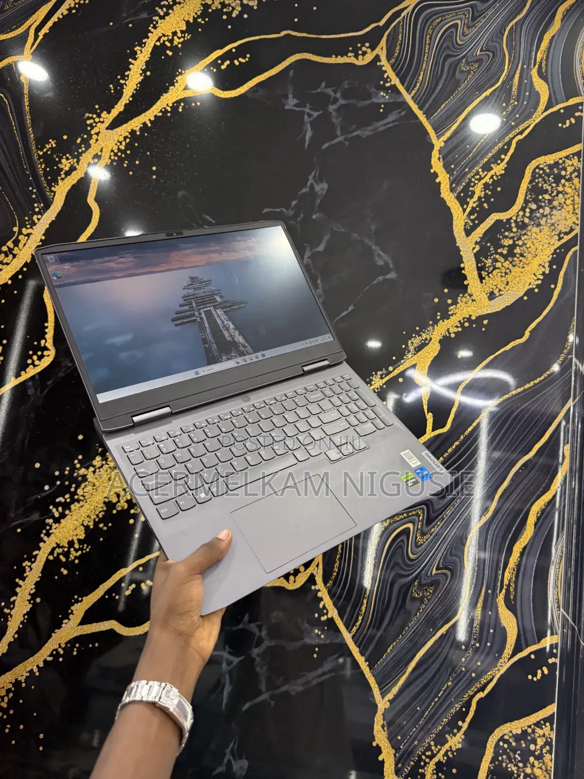 New Laptop Lenovo LOQ 15IRH8 16GB Intel Core i5 SSD 512GB