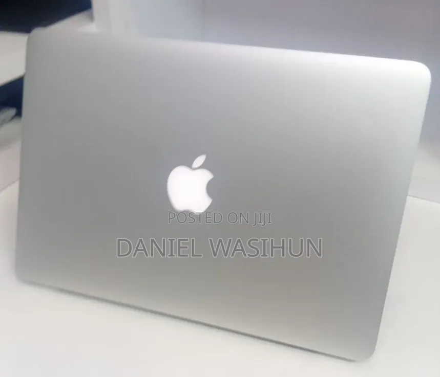 New Laptop Apple MacBook 2013 8GB Intel Core i5 SSD 256GB