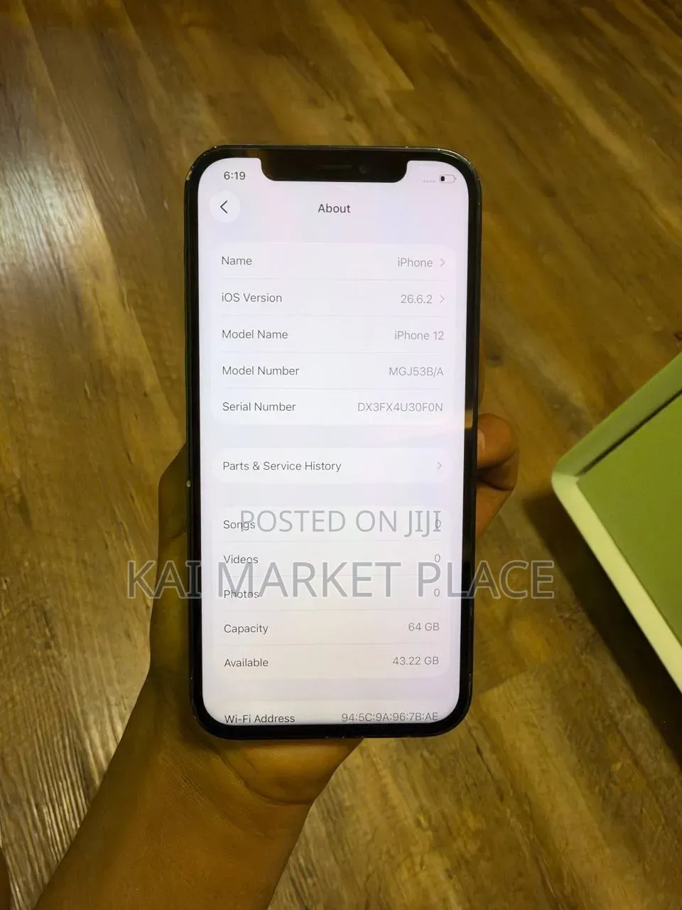 Apple iPhone 12 64 GB