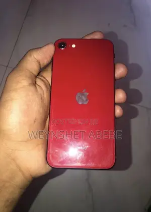 Apple iPhone SE (2022) 64 GB Red