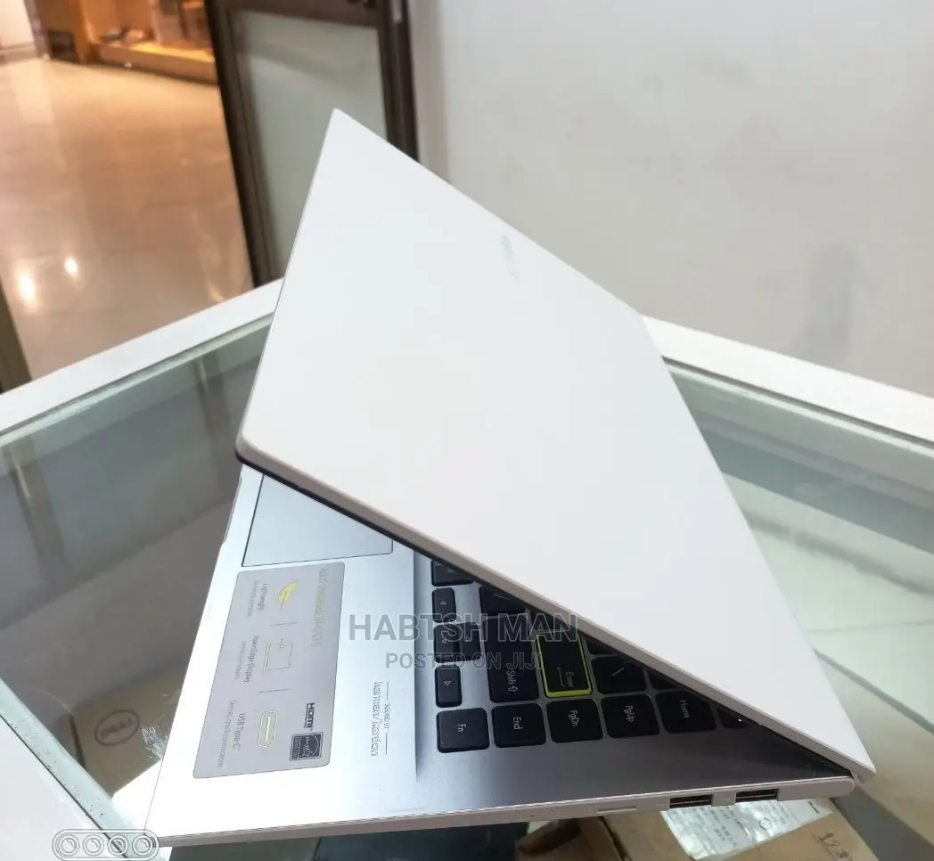 New Laptop Asus VivoBook 15 X505BA 4GB Intel Core I3 SSD 256GB