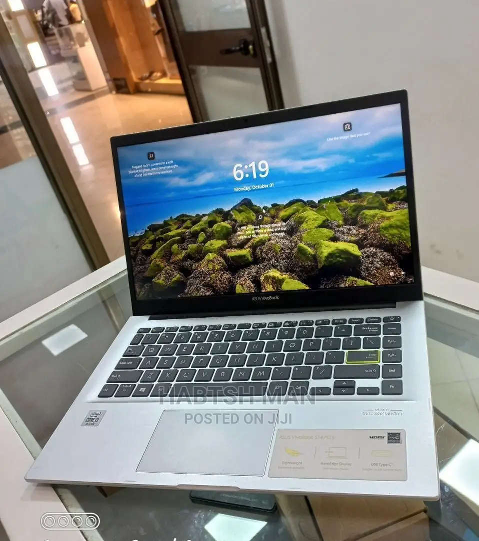 New Laptop Asus VivoBook 15 X505BA 4GB Intel Core I3 SSD 256GB