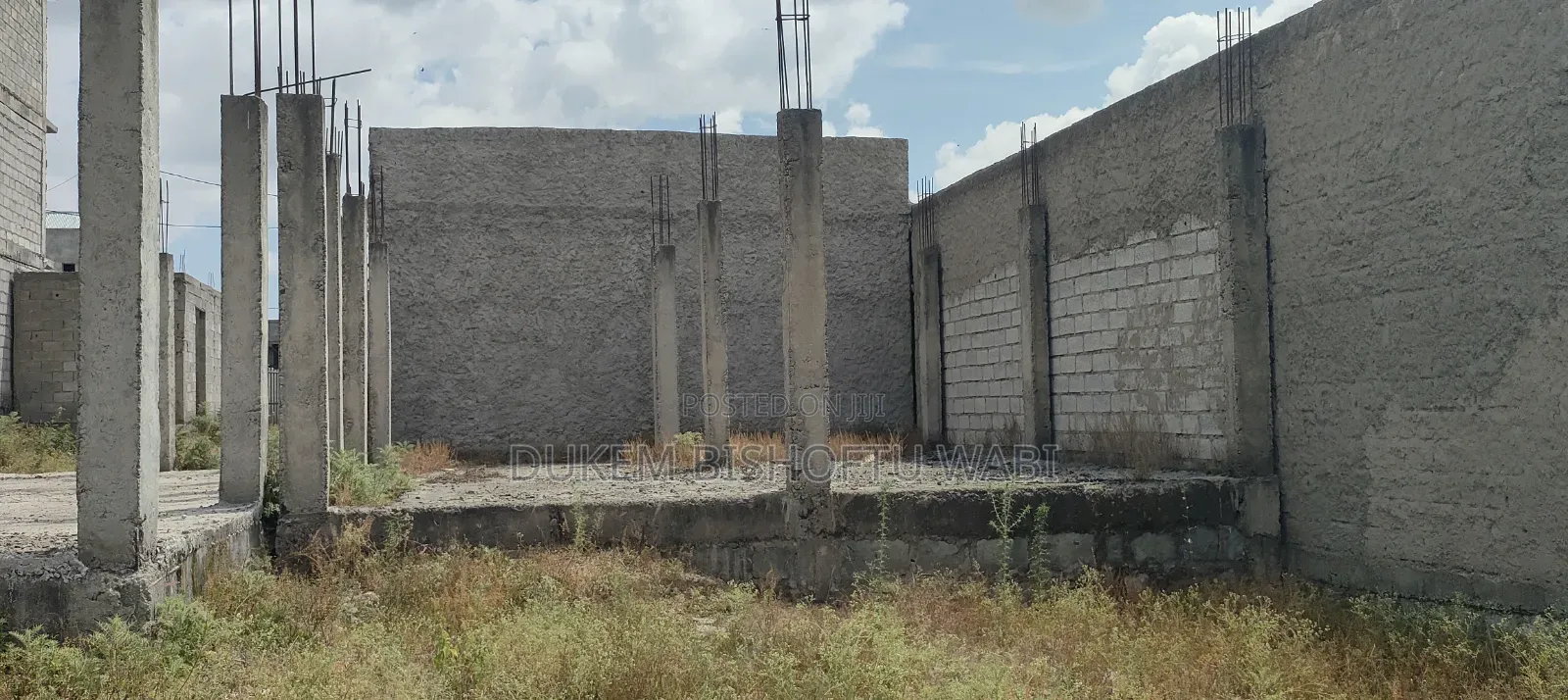8bdrm Townhouse/Terrace in Dukem Bishoftu, East Shewa for sale