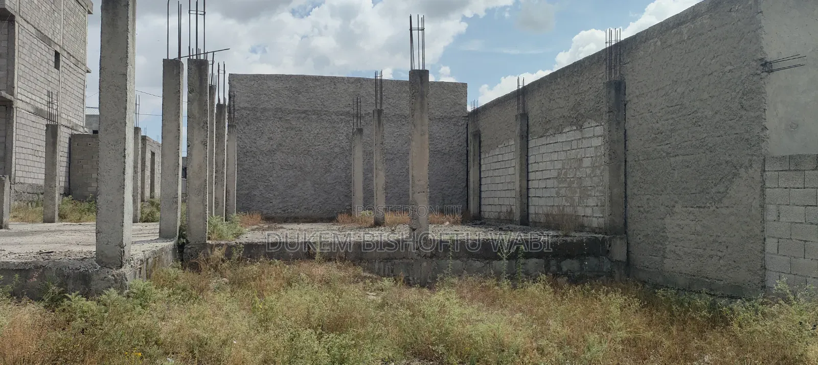 8bdrm Townhouse/Terrace in Dukem Bishoftu, East Shewa for sale