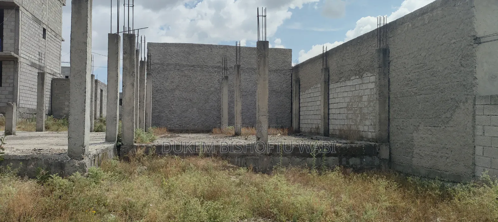 8bdrm Townhouse/Terrace in Dukem Bishoftu, East Shewa for sale
