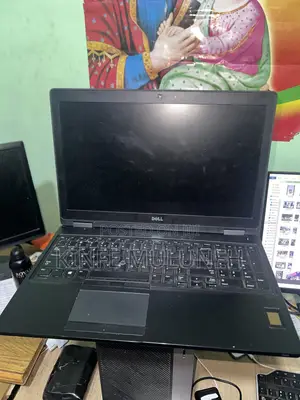 Laptop Dell Latitude 5580 8GB Intel Core i5 SSD 256GB