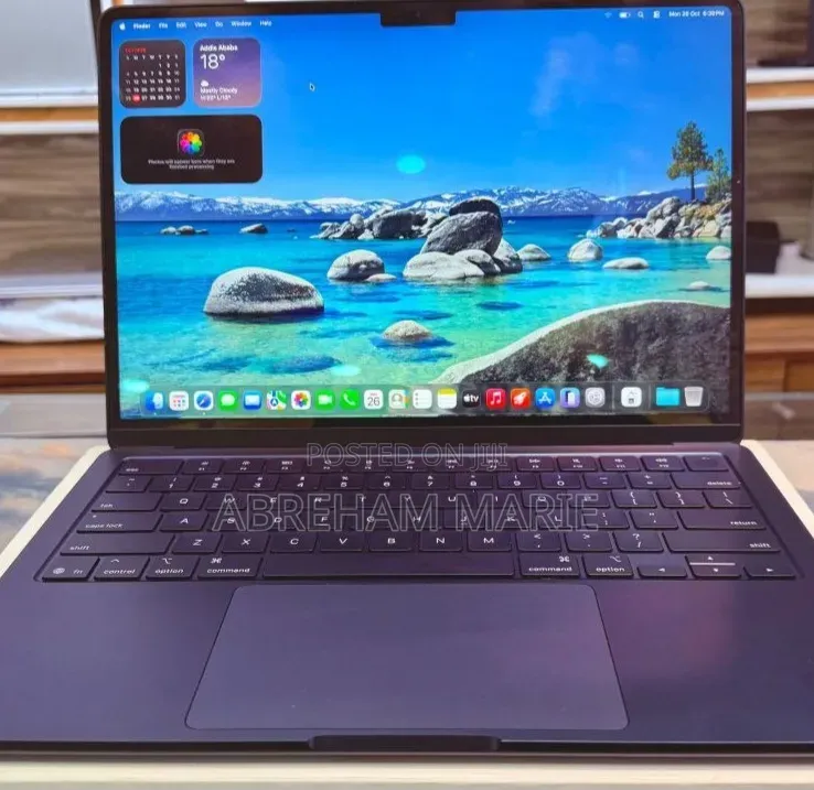 New Laptop Apple MacBook Air 2025 M4 16GB Apple M4 SSD 256GB