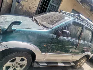 Daihatsu Terios 2000 Blue