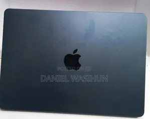 New Laptop Apple MacBook Air 2022 M2 8GB Apple M2 SSD 256GB