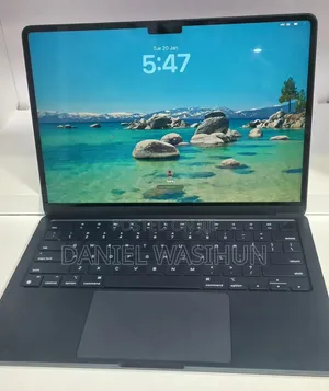 New Laptop Apple MacBook Air 2022 M2 8GB Apple M2 SSD 256GB