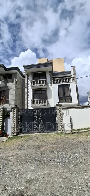 Furnished 6bdrm Townhouse/Terrace in Bole Ayat for sale