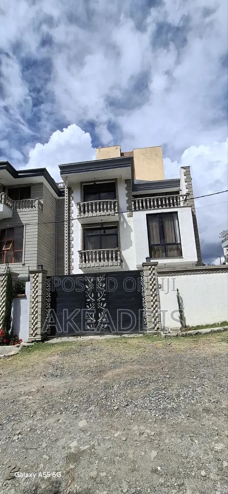 Furnished 6bdrm Townhouse/Terrace in Bole Ayat for sale