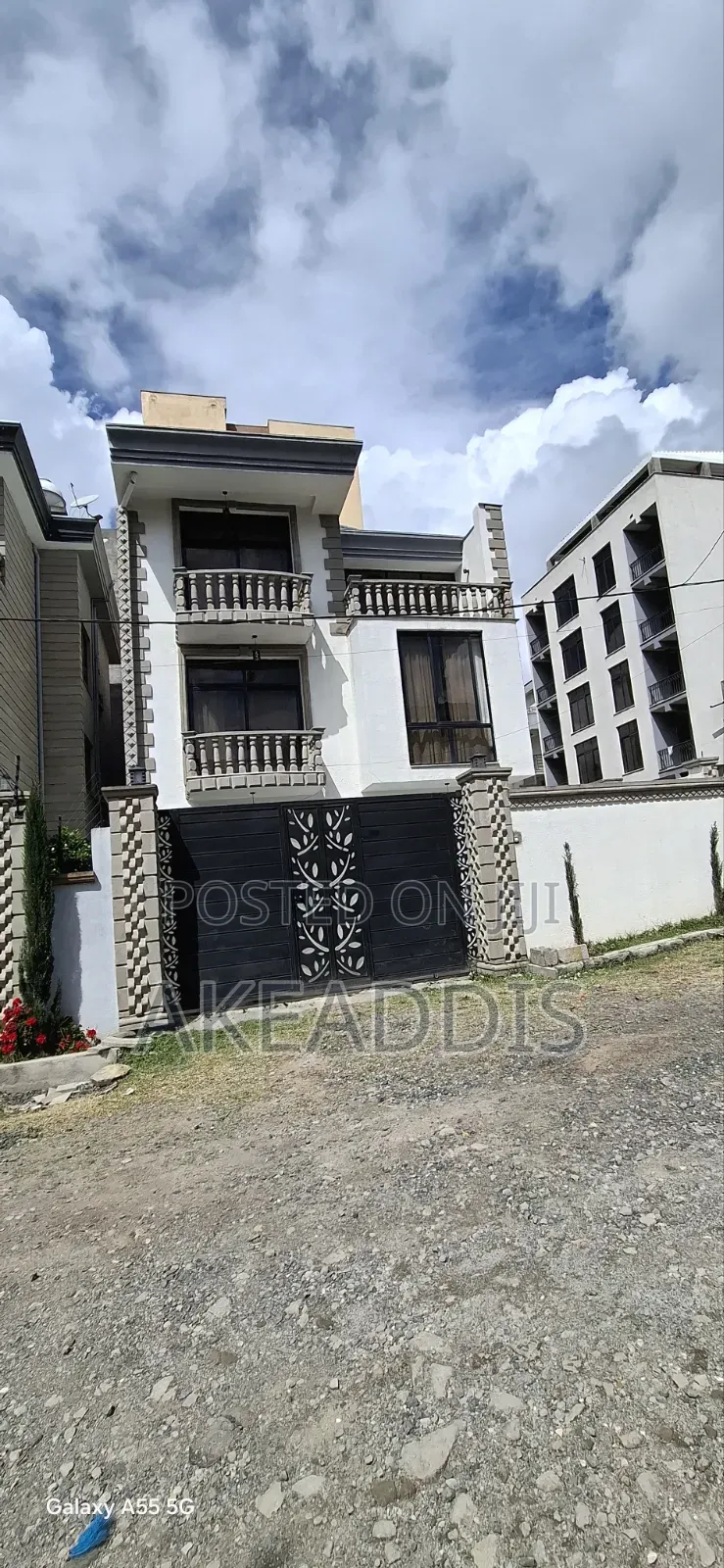 Furnished 6bdrm Townhouse/Terrace in Bole Ayat for sale