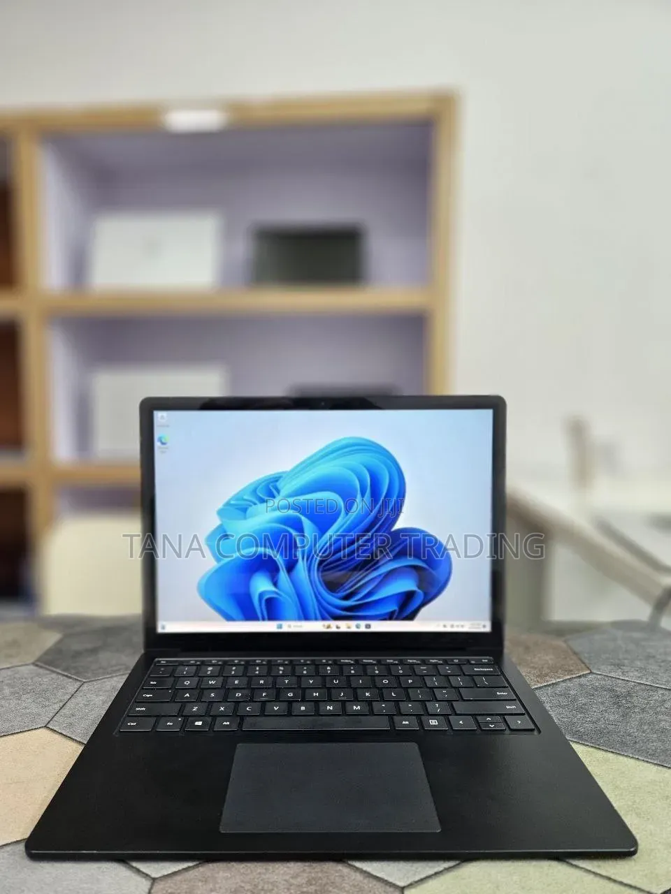 New Laptop Microsoft Surface Laptop 4 16GB Intel Core i7 SSD 512GB
