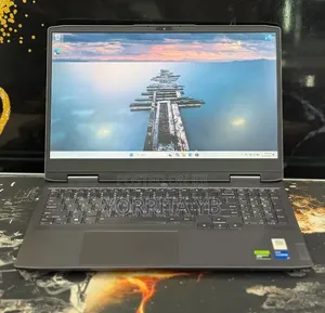 New Laptop Lenovo LOQ 15IRH8 16GB Intel Core i5 SSD 512GB