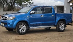 Toyota Hilux 2007 Blue