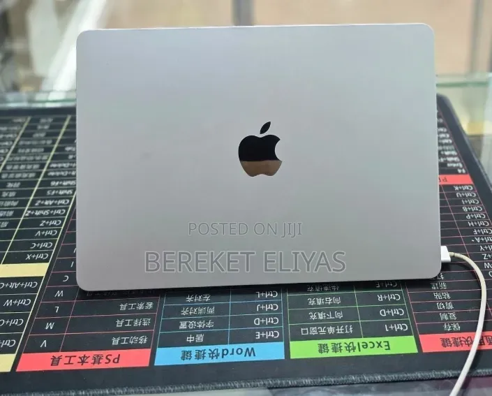 New Laptop Apple MacBook Air 2025 M4 16GB Apple M4 SSD 256GB
