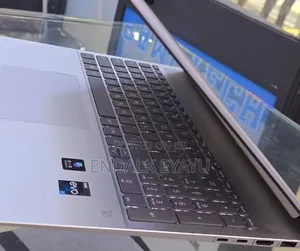 New Laptop HP Pavilion 14 16GB Intel Core i7 SSD 1T