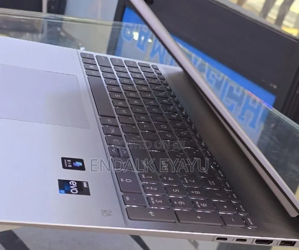 New Laptop HP Pavilion 14 16GB Intel Core i7 SSD 1T