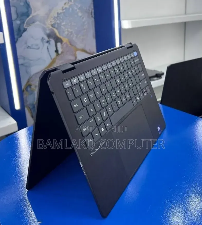 New Laptop HP OmniBook Ultra Flip 14" 32GB Intel Core Ultra 7 SSD 1T