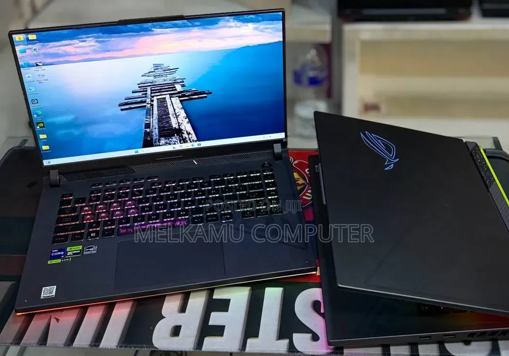 New Laptop Asus ROG Strix G16 16GB Intel Core i9 SSD 1T