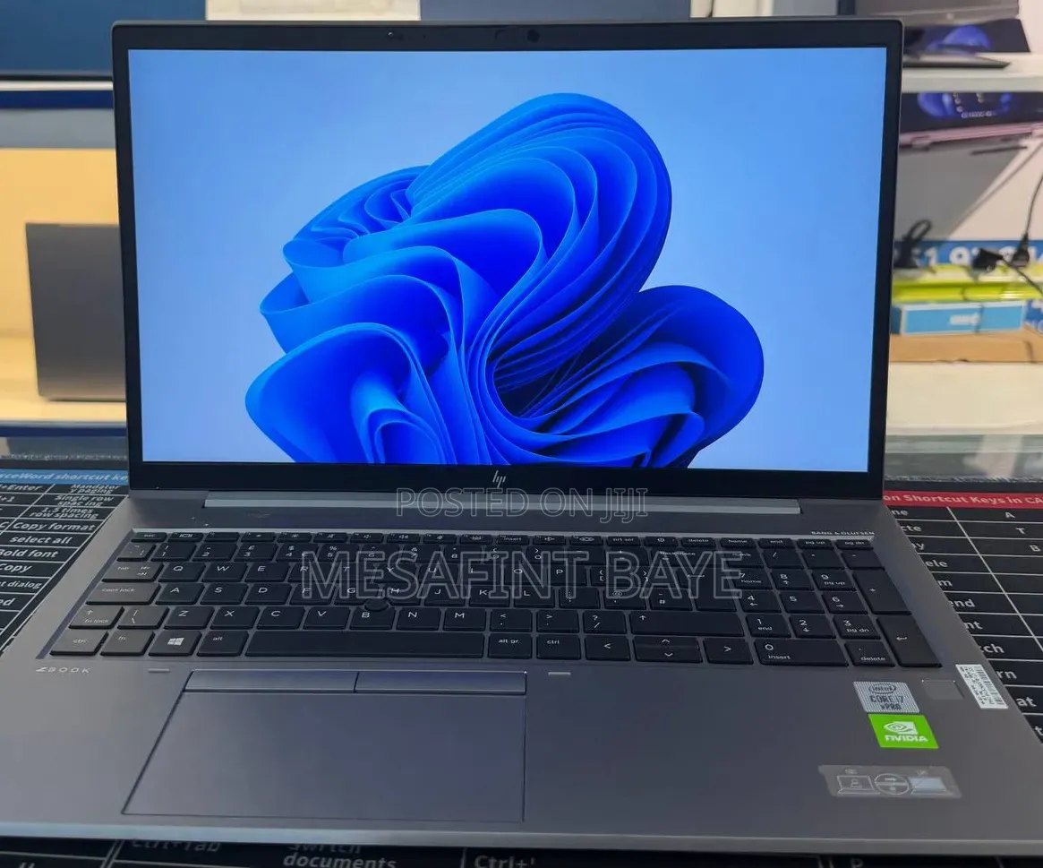 New Laptop HP ZBook 15 16GB Intel Core i7 SSD 512GB