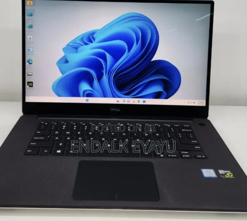 New Laptop Dell XPS 15 16GB Intel Core i7 SSD 512GB