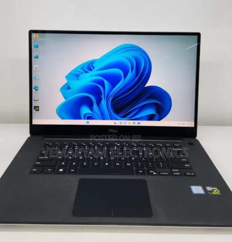 New Laptop Dell XPS 15 16GB Intel Core i7 SSD 512GB