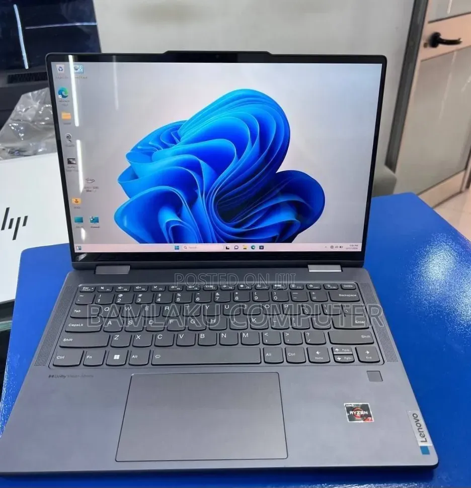 New Laptop Lenovo IdeaPad Yoga 13 16GB Intel Core i7 SSD 512GB