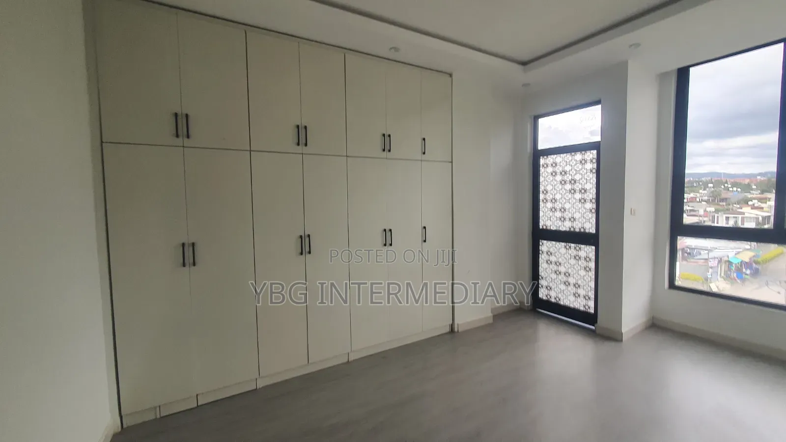Furnished 3bdrm Apartment in Ayat Lomyad, Yeka for sale
