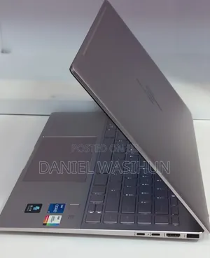 New Laptop HP Pavilion 14 16GB Intel Core i7 SSD 1T