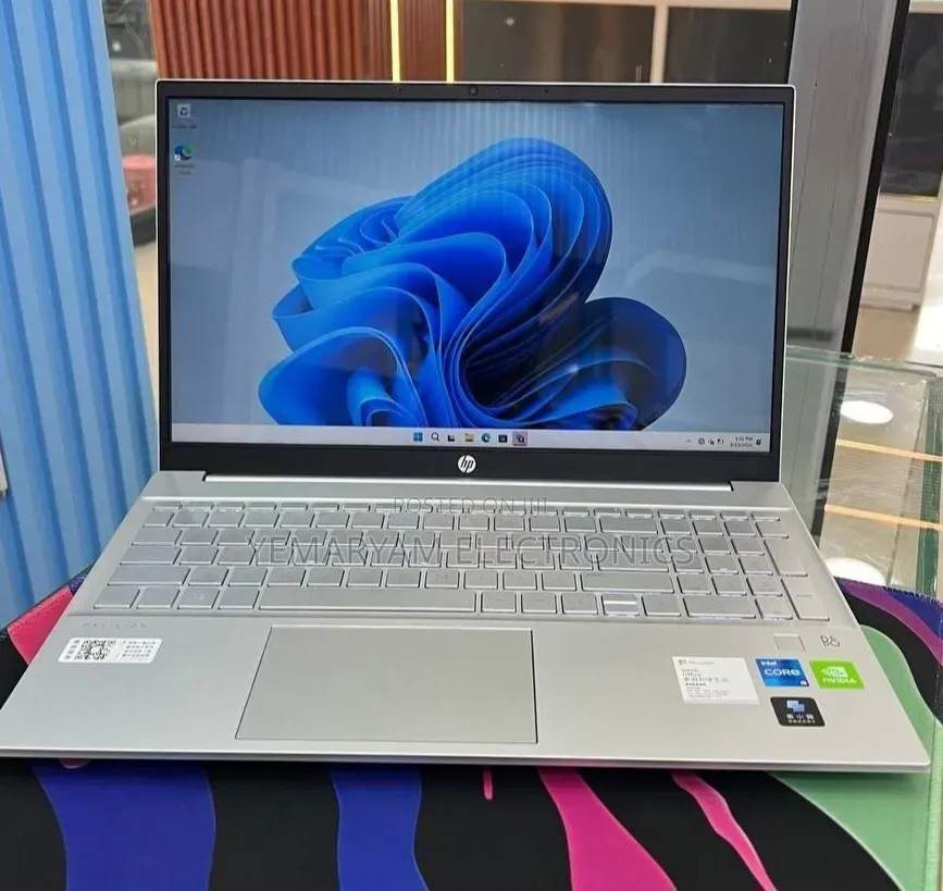 New Laptop HP Pavilion 15 16GB Intel Core i5 SSD 512GB