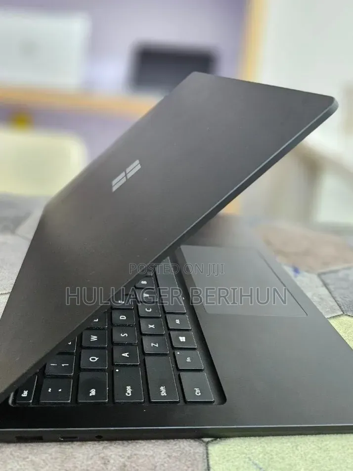 New Laptop Microsoft Surface Laptop 4 16GB Intel Core i7 SSD 512GB