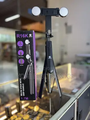 Joway R16K Selfie Stick With Grip Handle (1.7M)