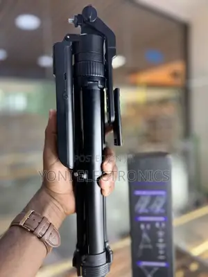 C19 AI Tracking Smart Selfie Stick (1.9M)