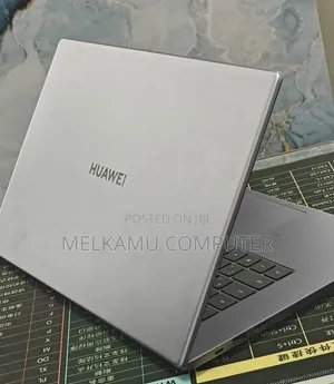 New Laptop Huawei Matebook D 15 8GB Intel Core i3 SSD 256GB