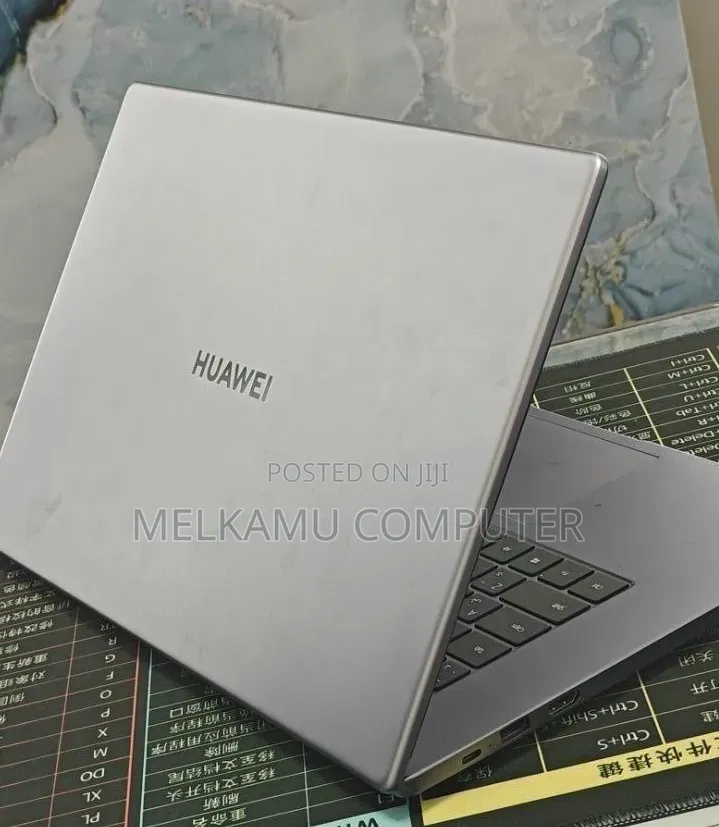 New Laptop Huawei Matebook D 15 8GB Intel Core i3 SSD 256GB