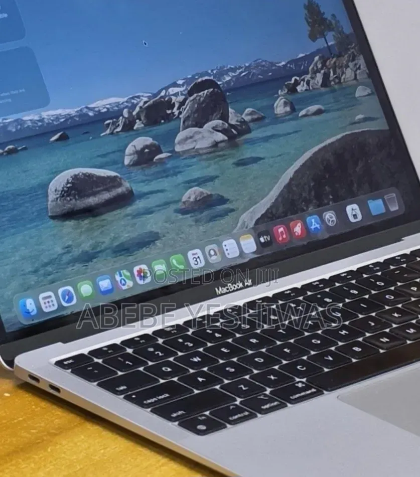 New Laptop Apple MacBook Air 2020 M1 8GB Apple M1 SSD 256GB