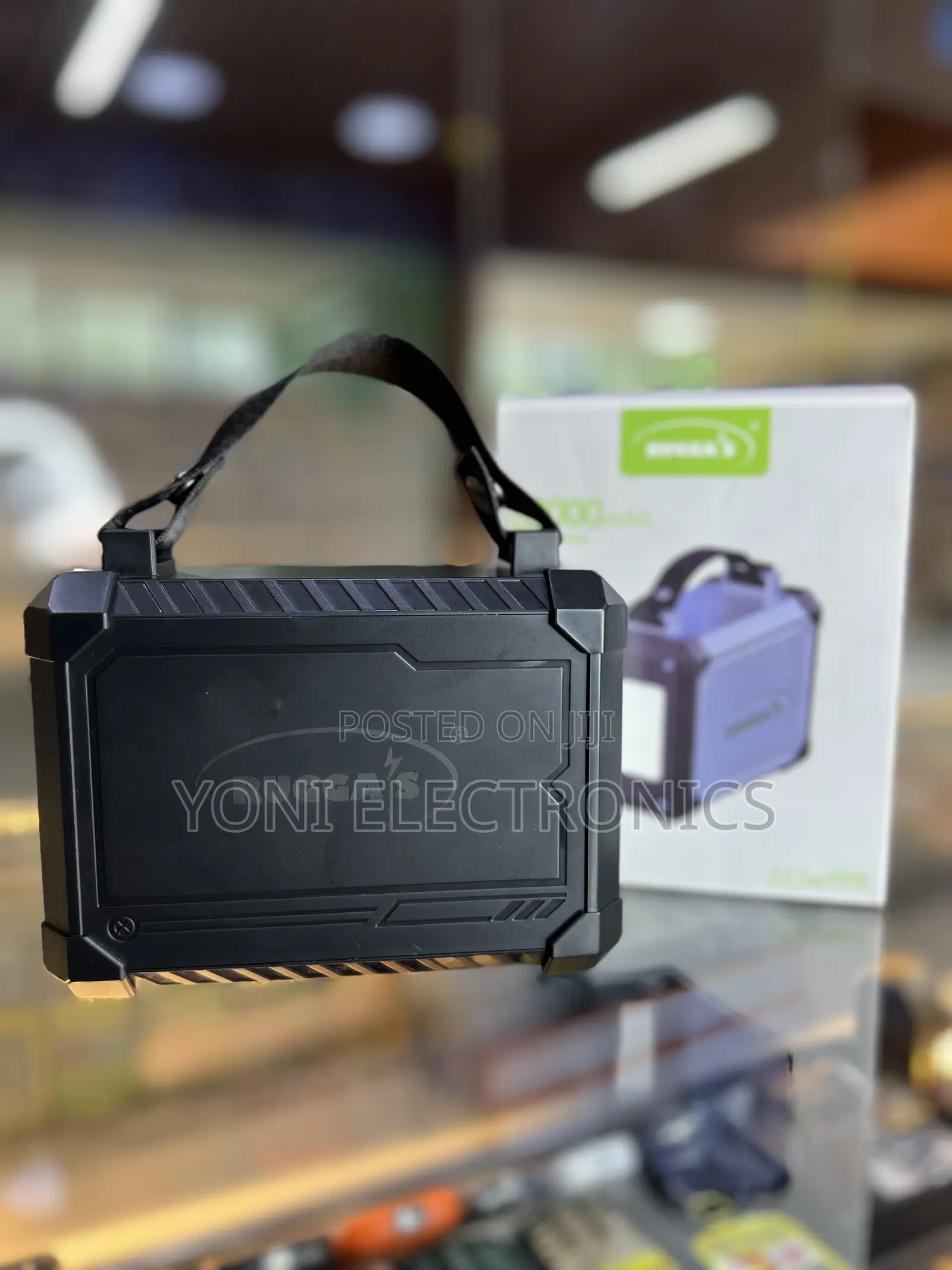 Rugga's 80,000mAh Power Bank With Light 